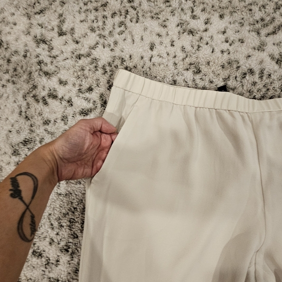 Eileen Fisher Ivory 100% Silk Pull On Pants Pockets Lined Lightweight Tapered - Picture 6 of 12
